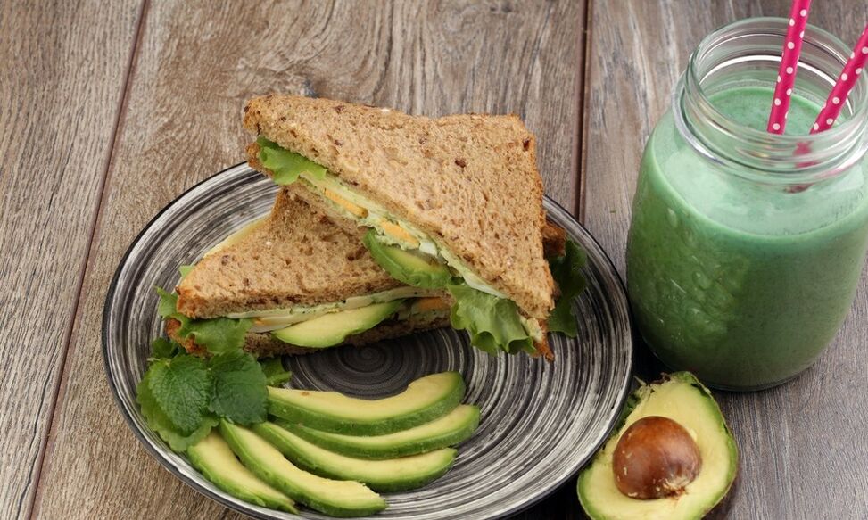 a dish with avocado for weight loss